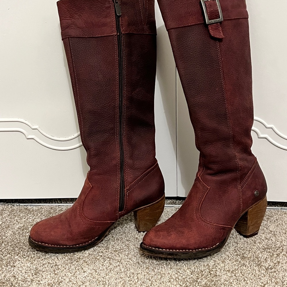 Wine color Hand-Carved Wood Heel Full-Grain Soft Leather Neosens tall boot